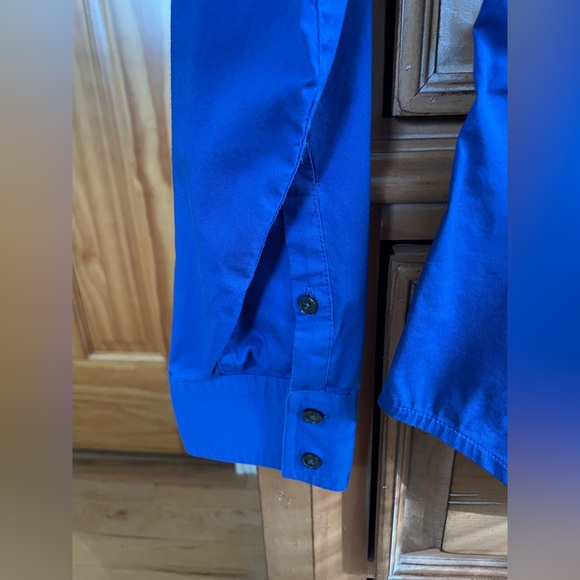 Women’s Express Design Studio Fitted Navy Blue Button-Up Shirt - Picture 4 of 11